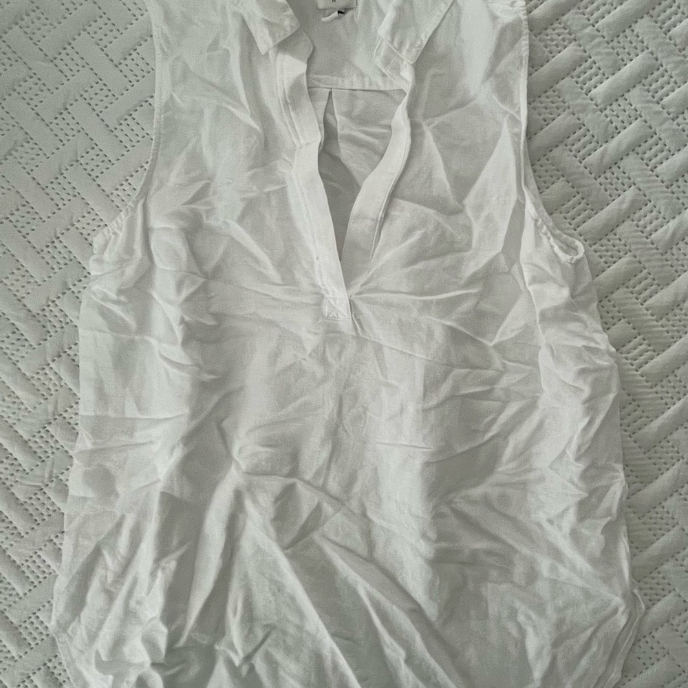 Sleeveless Linen blend tank
